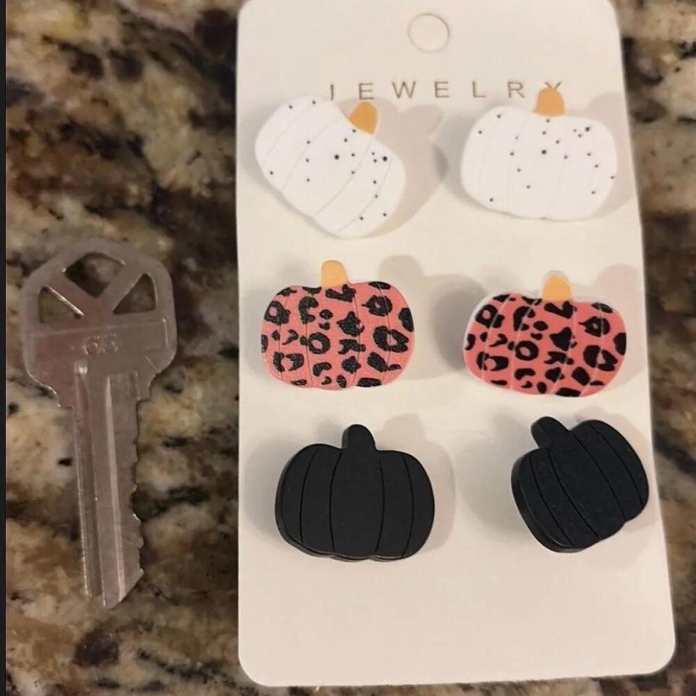 Cute 3 pair halloween pumpkin stud
